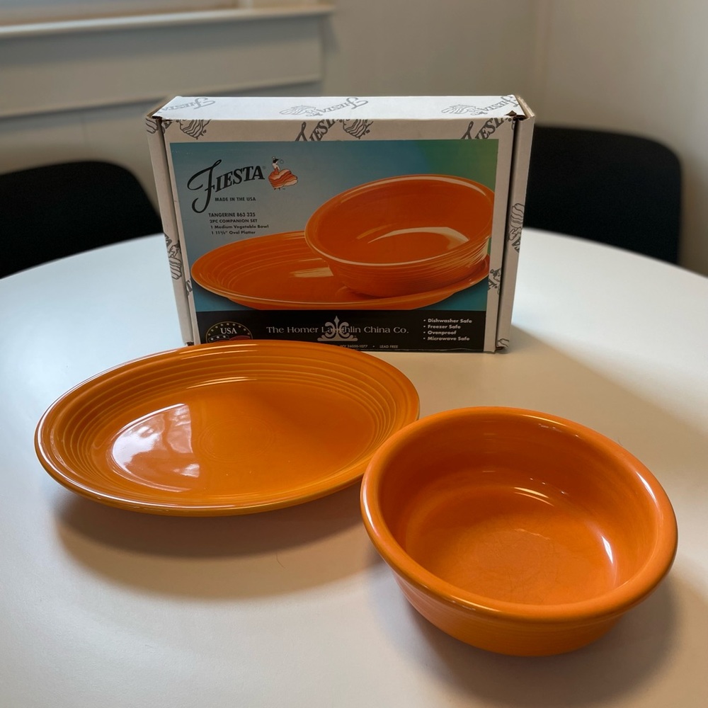 Fiesta Platter & Bowl set in Tangerine (retired)
